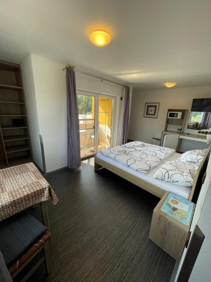 Apartament Maxovo Kralovstvi Rovensko pod Troskami Zewnętrze zdjęcie