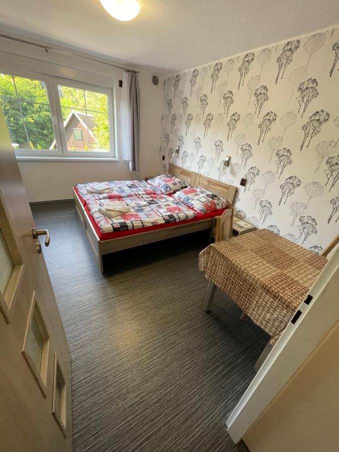 Apartament Maxovo Kralovstvi Rovensko pod Troskami Zewnętrze zdjęcie