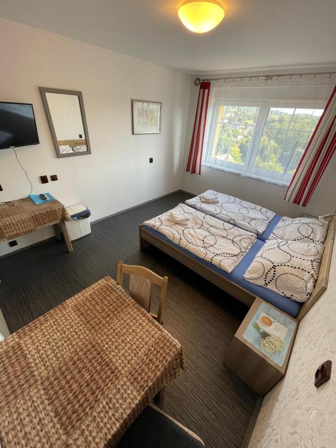 Apartament Maxovo Kralovstvi Rovensko pod Troskami Zewnętrze zdjęcie