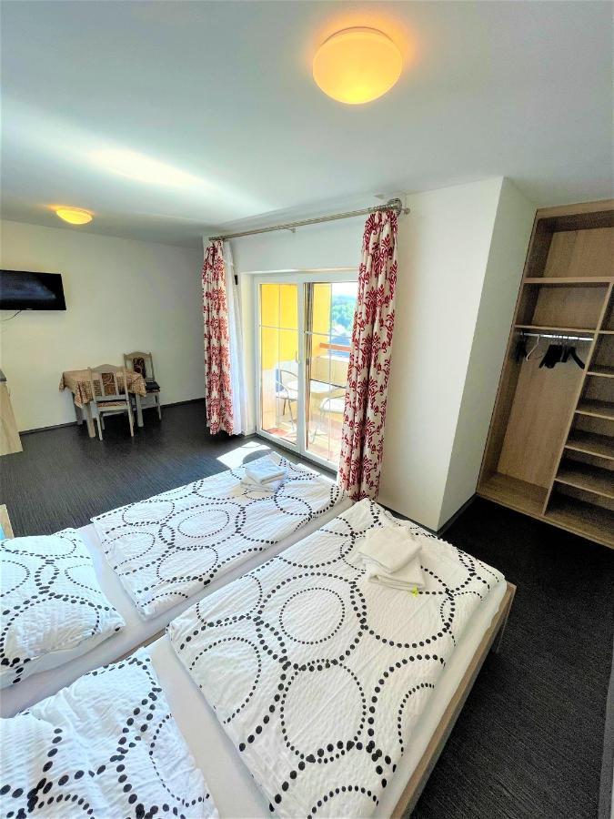 Apartament Maxovo Kralovstvi Rovensko pod Troskami Zewnętrze zdjęcie