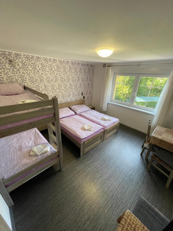 Apartament Maxovo Kralovstvi Rovensko pod Troskami Zewnętrze zdjęcie