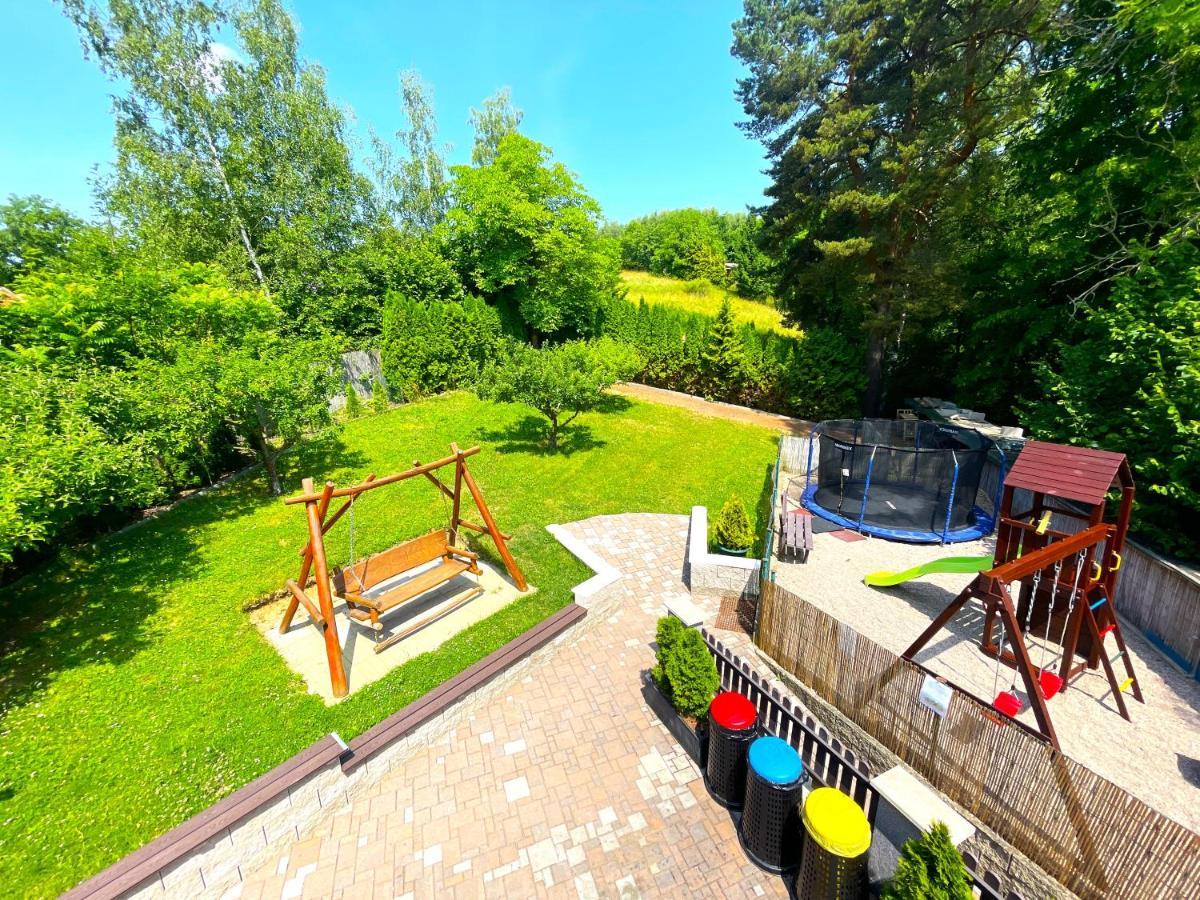 Apartament Maxovo Kralovstvi Rovensko pod Troskami Zewnętrze zdjęcie